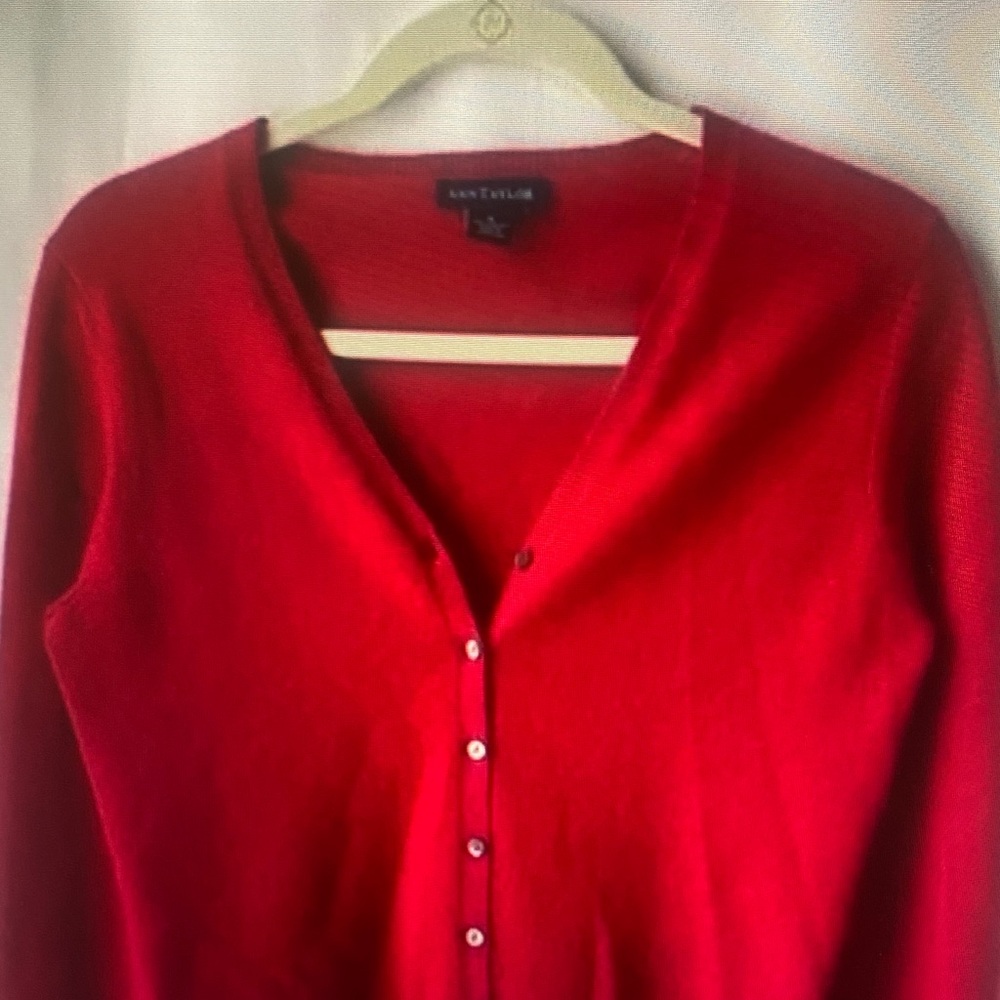 Ann Taylor Cashmere sweater/Cardigan